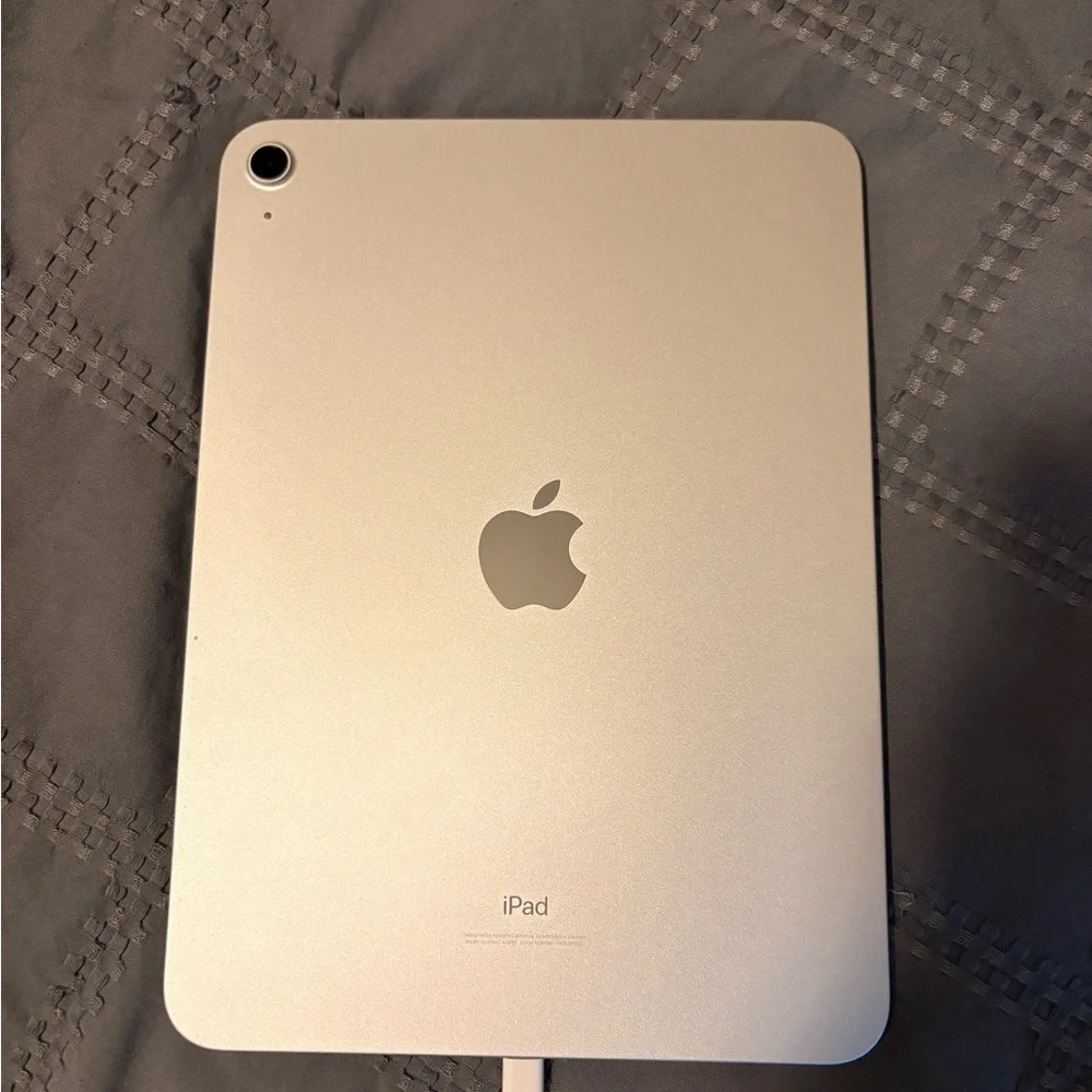 Apple Tablet - Sleek Silver Finish